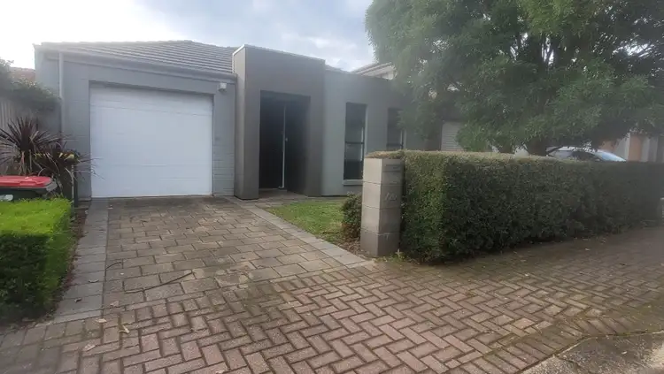28 Davis Road