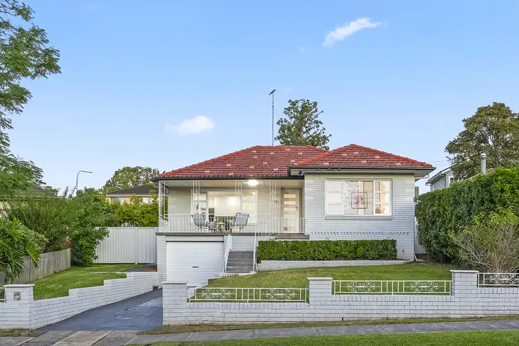 18 Dobson Crescent