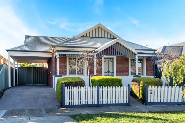 5 Ballarat Court