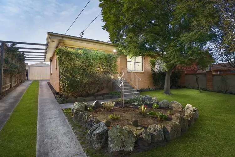 61 Brunning Crescent