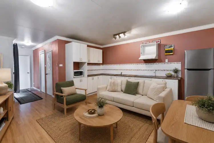 8A North Steyne Road