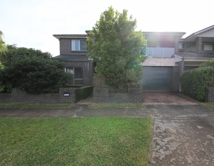 6 Edinburgh Drive