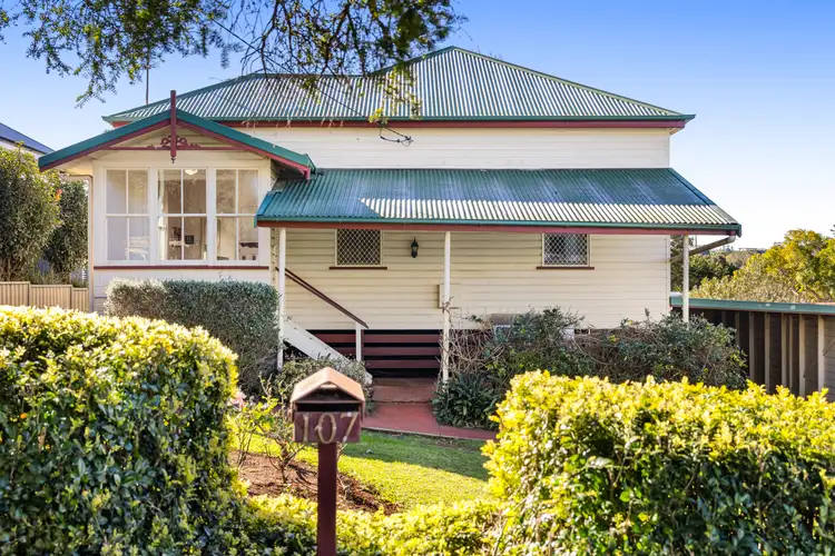 107 Long Street