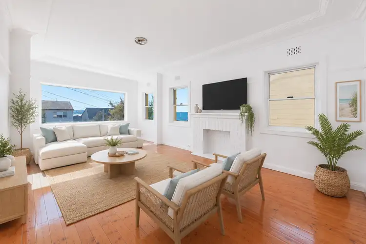7 Pearce Street