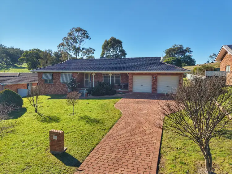 3 London Drive