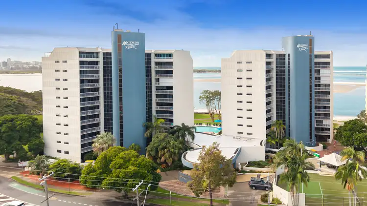 Unit 11/49 Landsborough Parade