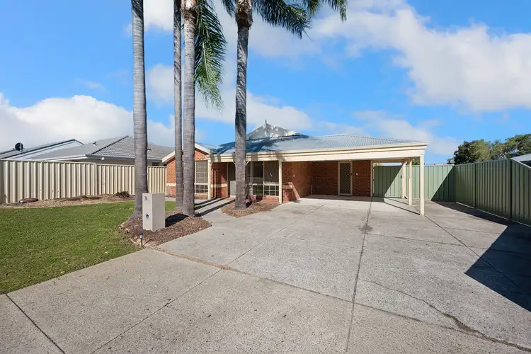 16 Sandalwood Close