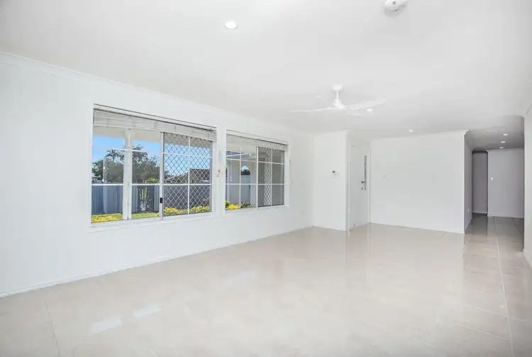10 Queenscliff Crescent