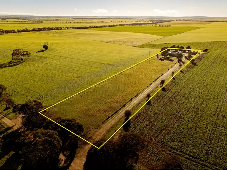 32 Whittlesea Road