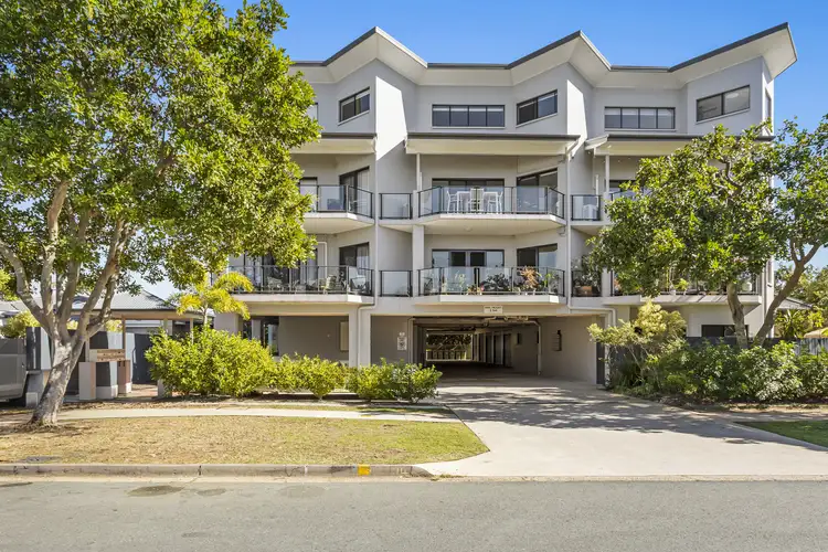 14 Yacht Street
