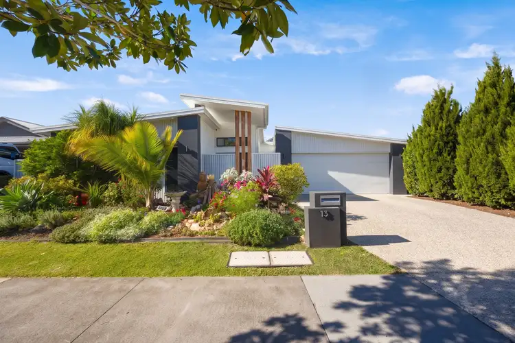 13 Grebe Crescent