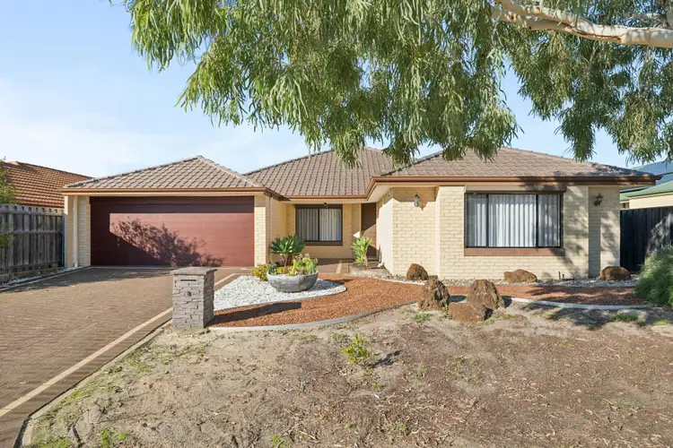 7 Brixton Crescent