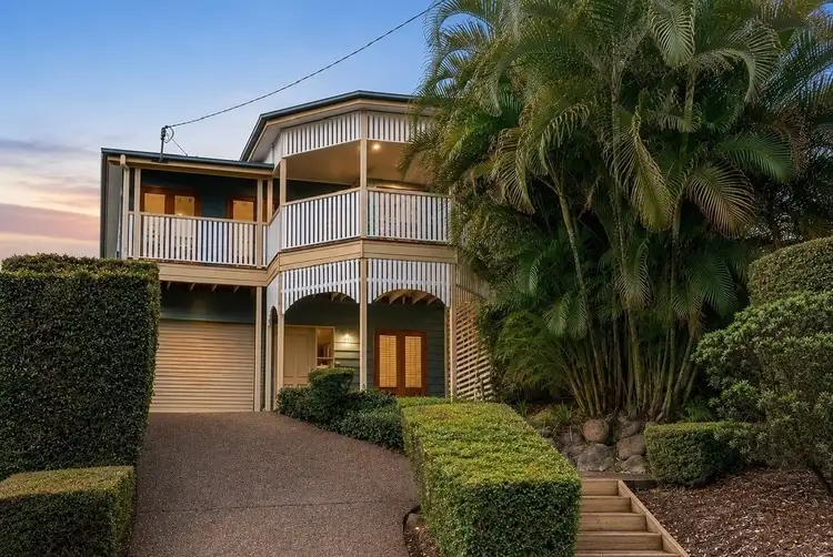 15A Valentine Street