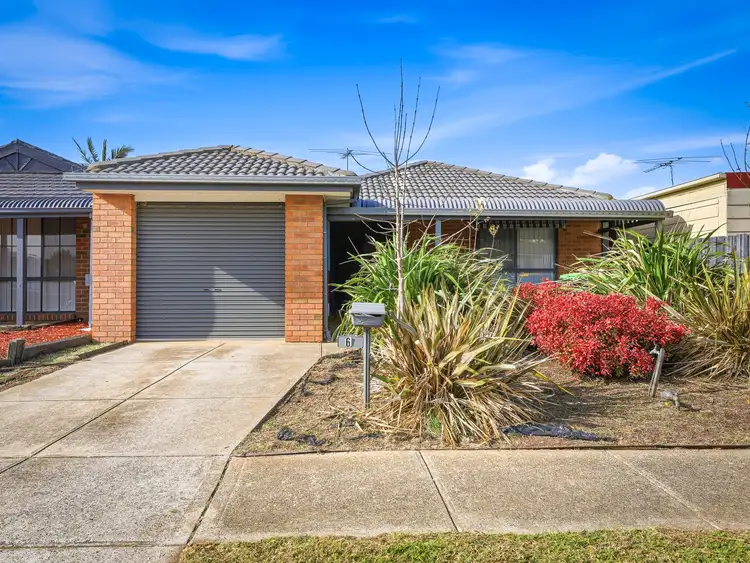 6 Provence Grove