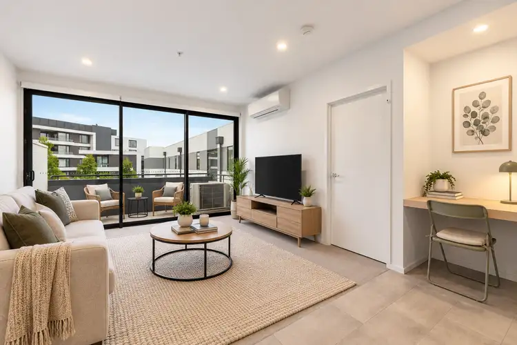 16 Lomandra Drive