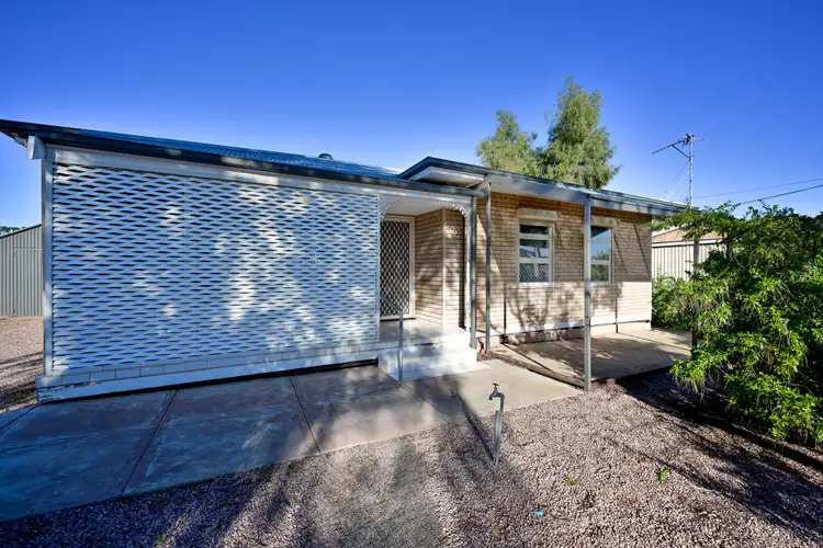 8 Martlew Street