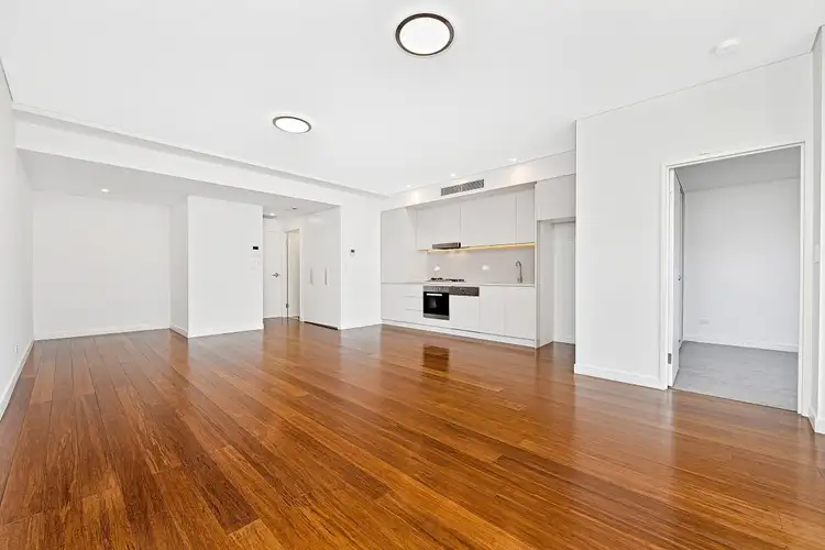 6/13-15A Porter street
