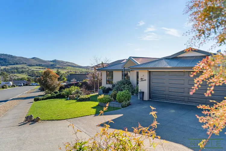 3 Caitlin Court