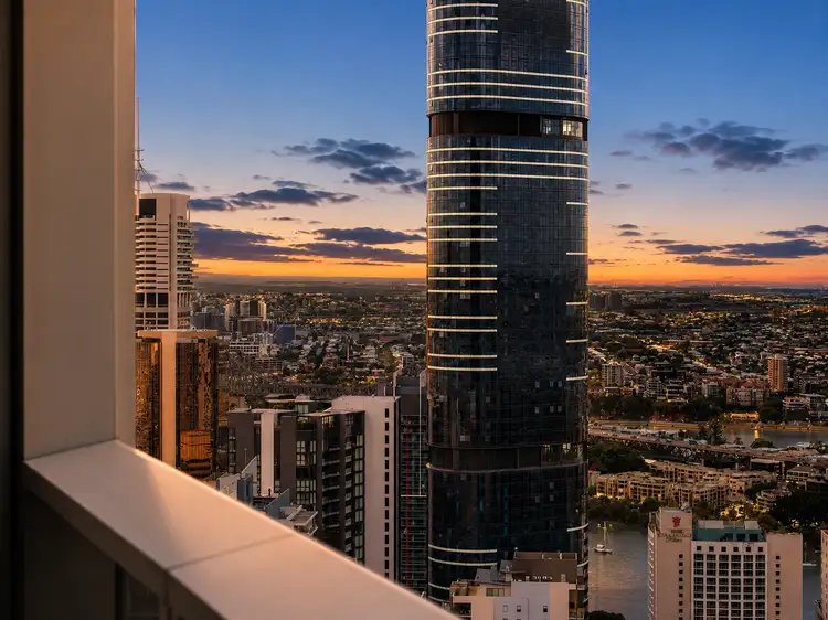 8 Margaret Street