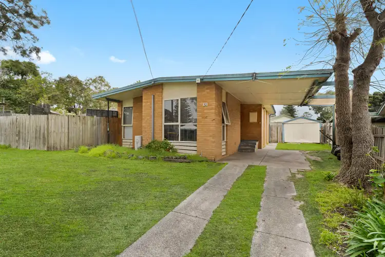 32 Hoya Crescent