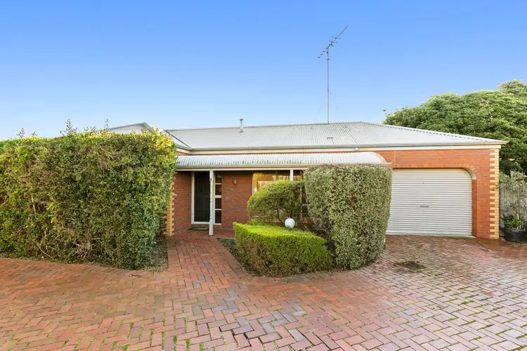 3/18 Richard Drive