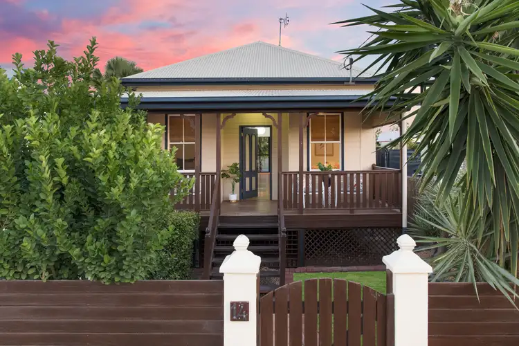 14 Perkins Street West