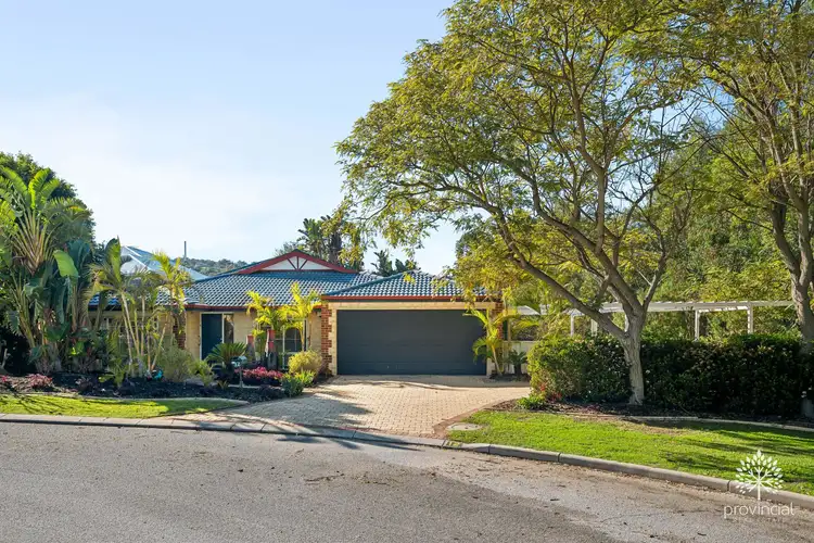 12 Mortlock Close