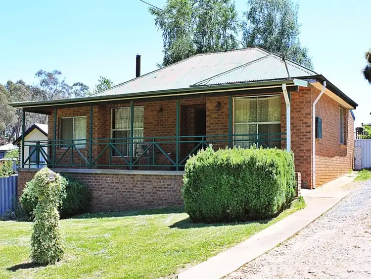 111 Batlow Road
