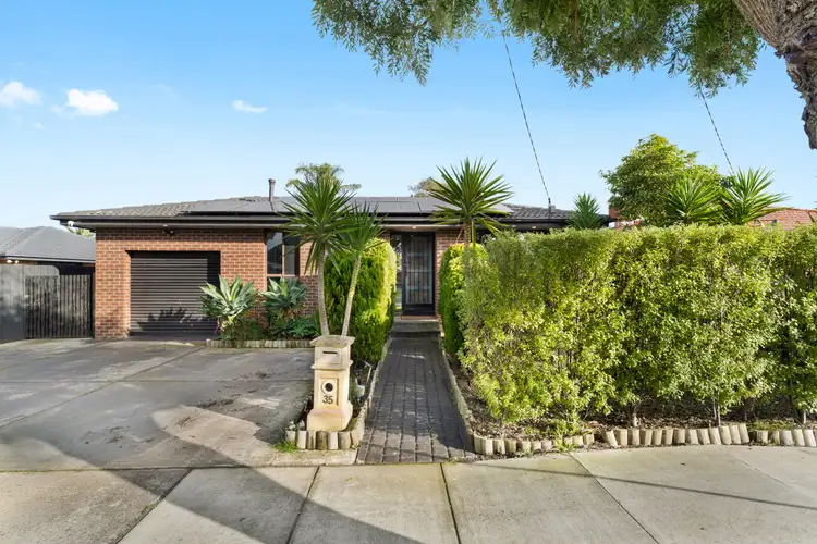 35 Stornoway Drive
