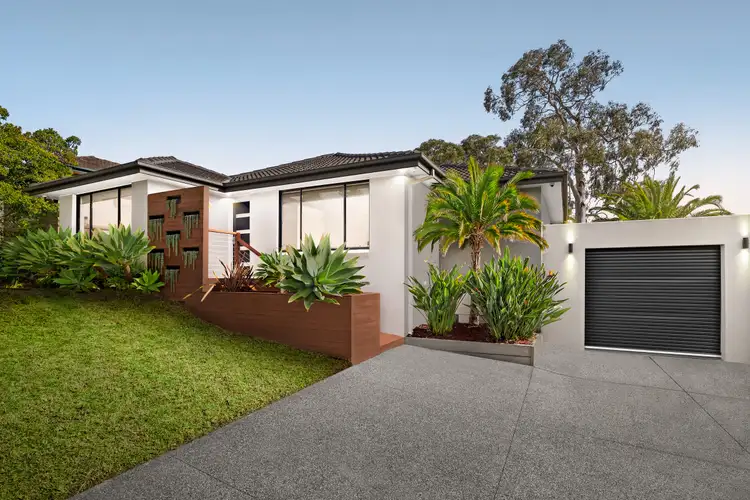 11 Kentwood Road
