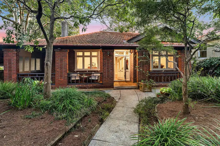 11 Shirley Road