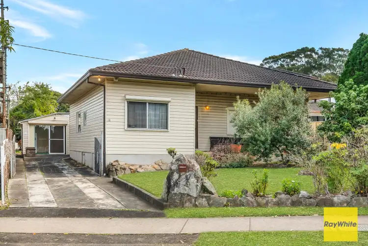 17 Bowden Street
