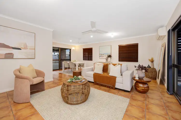 18 Karina Crescent