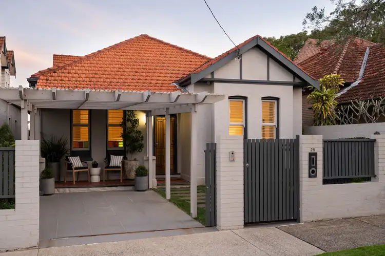 25 Carter Street