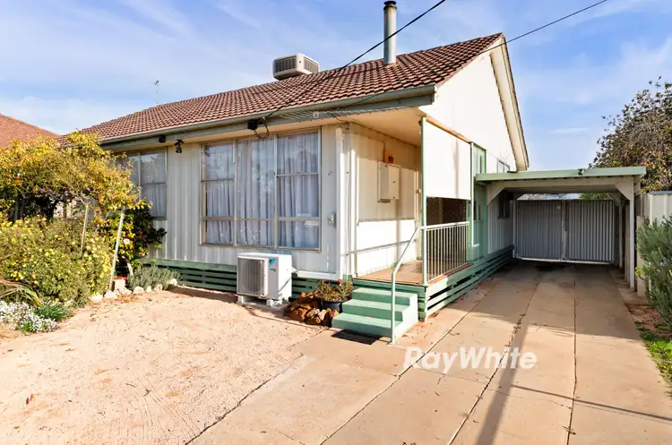 36 Brian Crescent