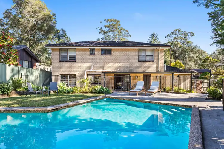 1 Lutanda Close