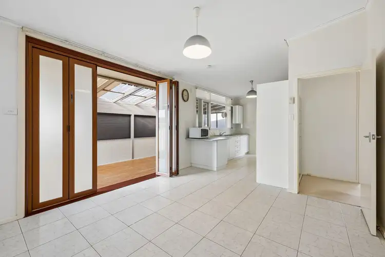 7 Yetholme Avenue