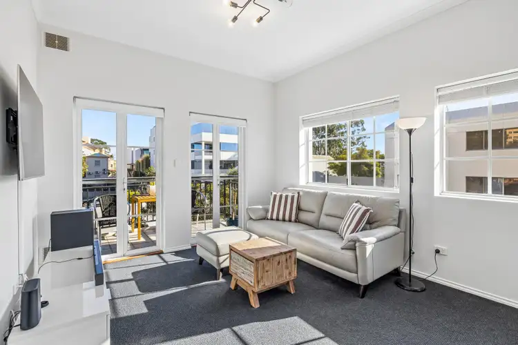 28/2 Mayfair Street