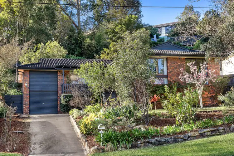 8 Gloria Close