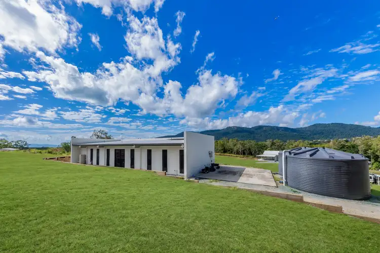 9 Tulipoak Drive