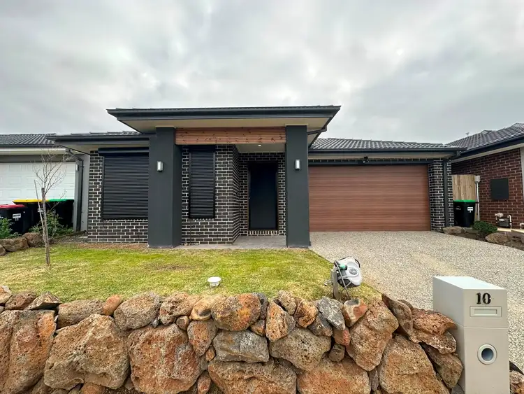 10 Friesian Street
