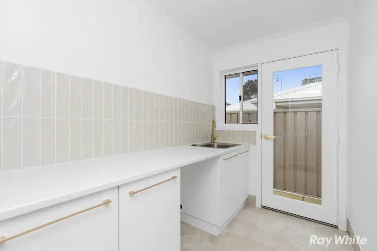 21A Kingdon Drive