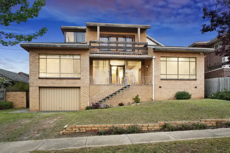 28 Aikman Crescent