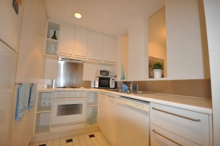 3/211 Wellington Parade South