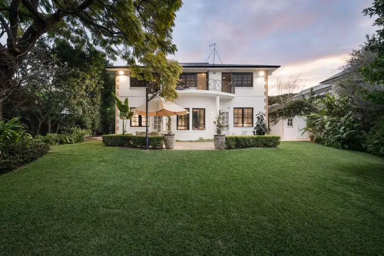 7 Lonsdale Street