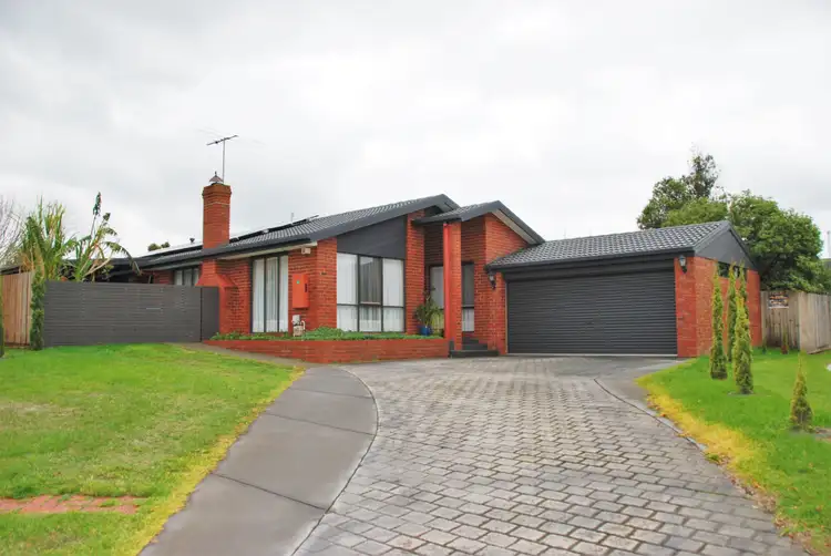 8 Jolimont Place