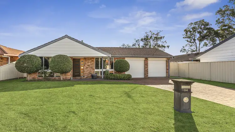 34 Settlers Crescent