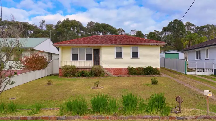 63 Mahogany Crescent