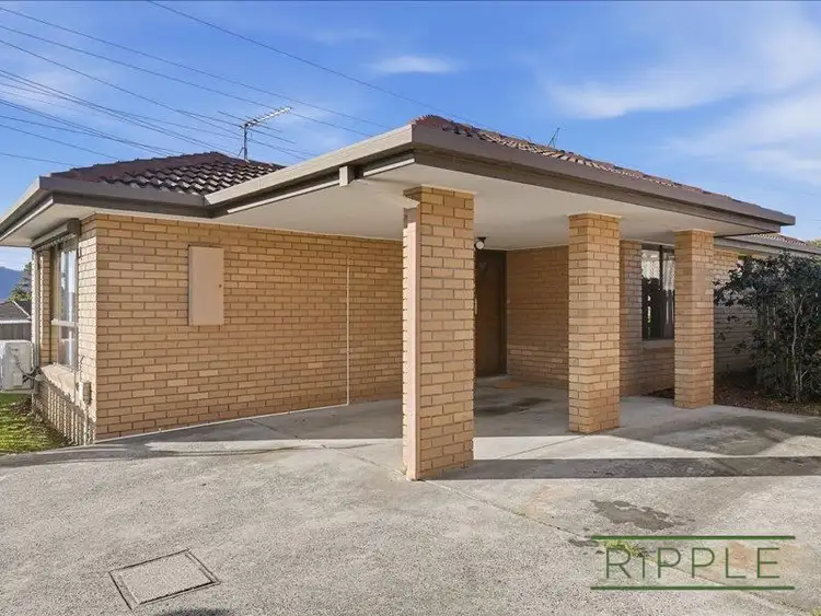2/10 Lever Court