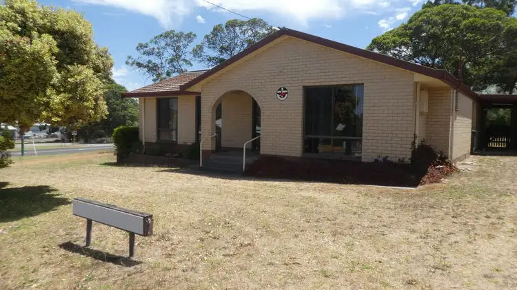 40 Albany Highway